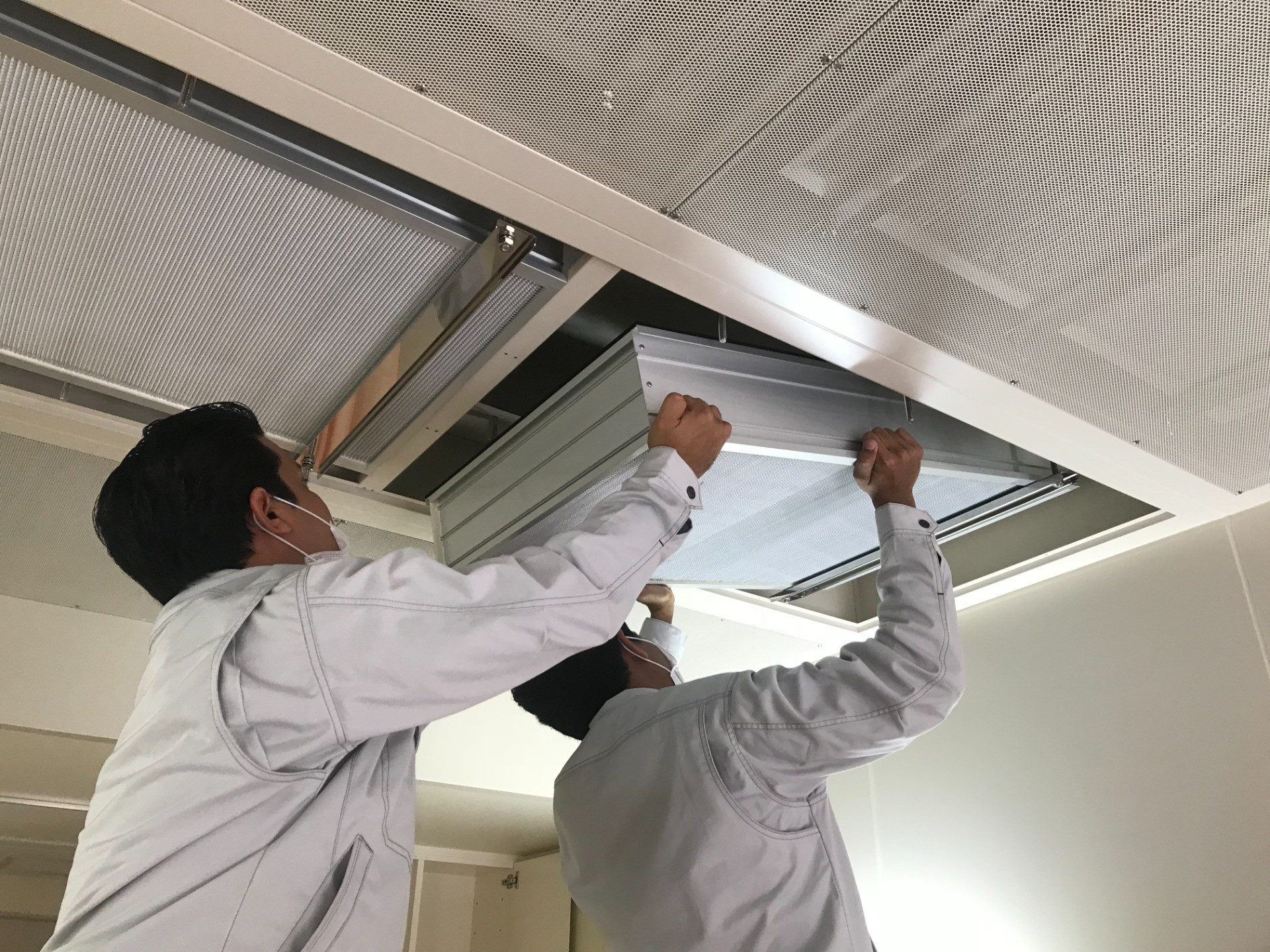 清掃・点検作業