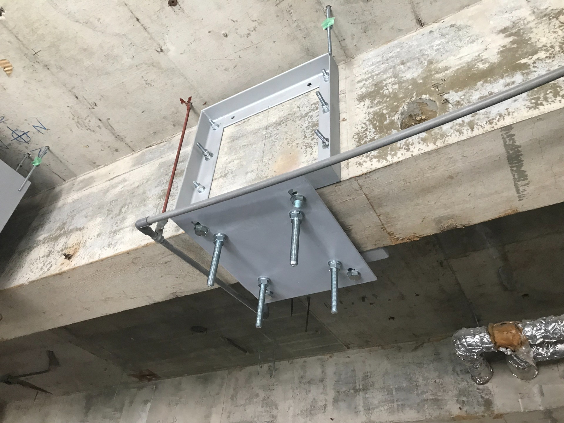 無影灯架台工事