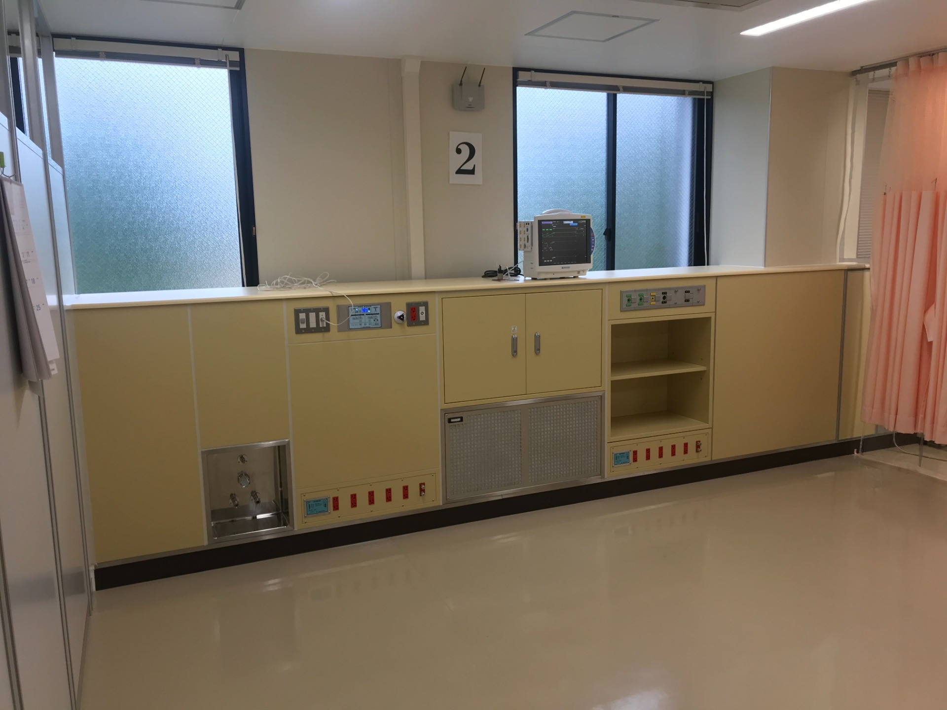 陰圧コンソールボックス