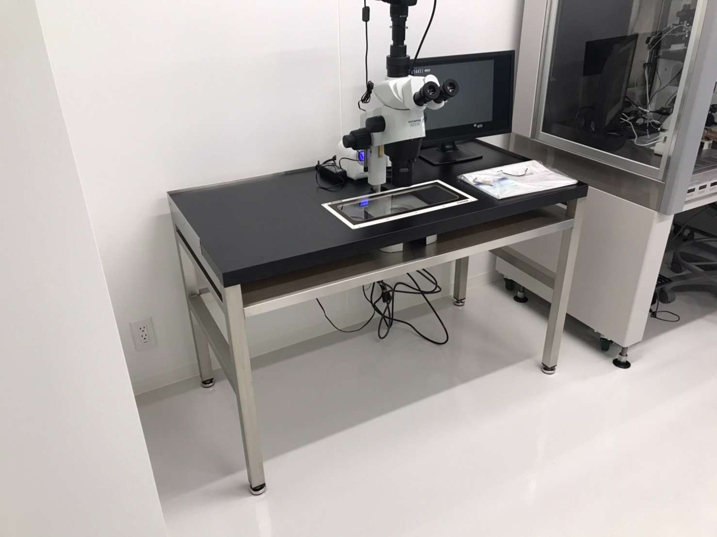顕微鏡取付作業台