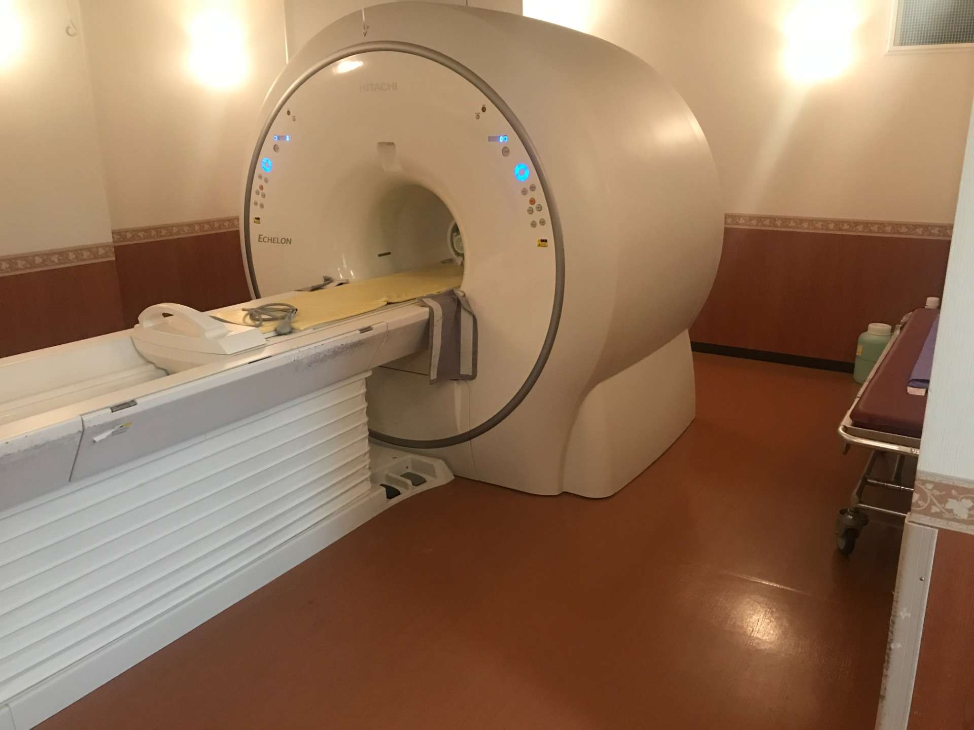 個人クリニック検査室